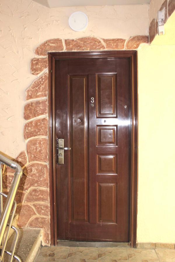 Holiday Home On Aygestan 11 เยเรวาน ห้อง รูปภาพ