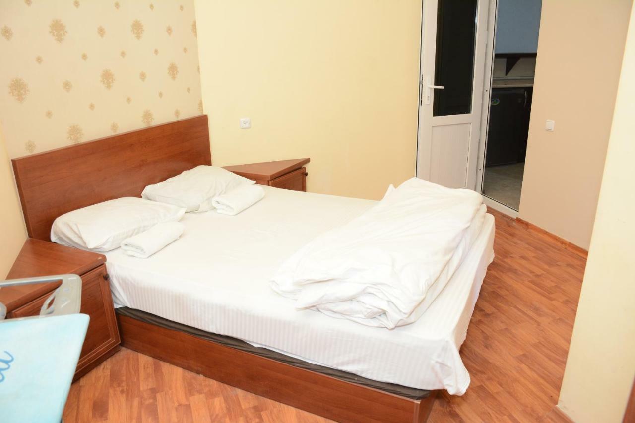 Holiday Home On Aygestan 11 เยเรวาน ภายนอก รูปภาพ