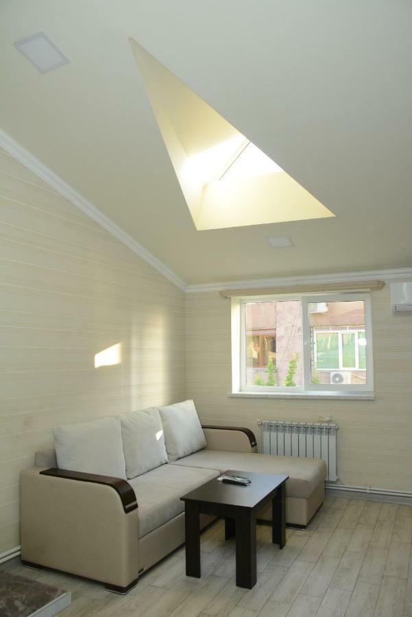 Holiday Home On Aygestan 11 เยเรวาน ภายนอก รูปภาพ